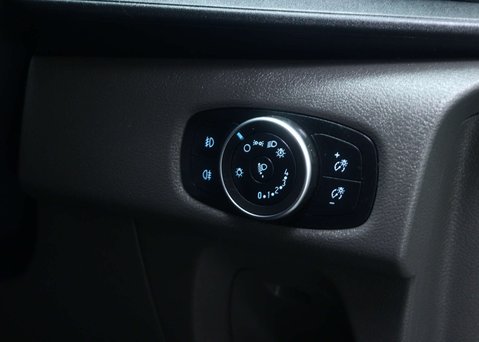 Ford Transit Custom 2.0 Transit Custom 300 Limited EcoBlue Auto 29