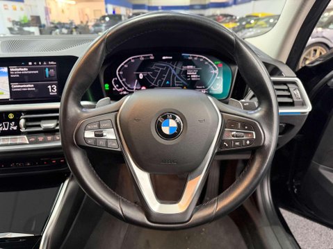 BMW 3 Series 2.0 330e 12kWh Sport Pro Saloon 4dr Petrol Plug-in Hybrid Auto Euro 6 (s/s) 29