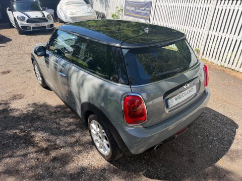 Mini Hatch COOPER 16