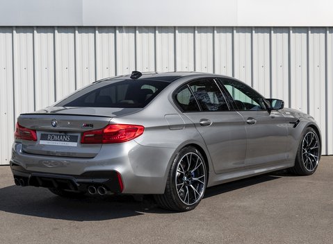 BMW M5 Competition 7