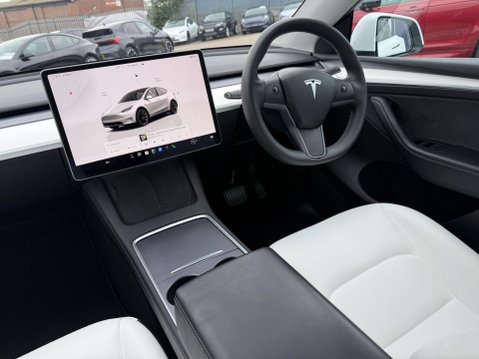 Tesla Model Y (Dual Motor) Long Range SUV 5dr Electric Auto 4WDE (384 bhp) 29