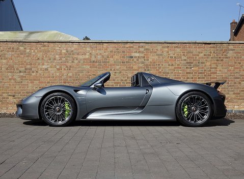 Porsche 918 Spyder 7