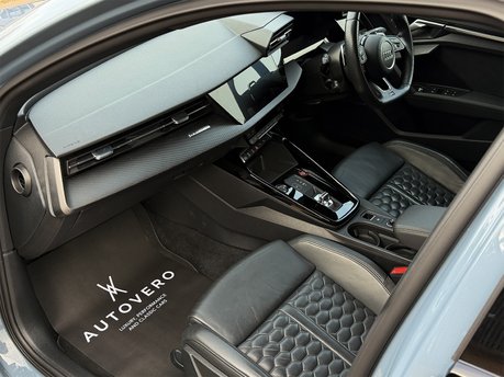 Audi A3 RS 3 TFSI QUATTRO CARBON BLACK 39