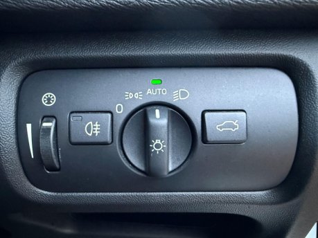 Volvo V40 2.0 D4 R-Design Lux Nav Geartronic Euro 6 (s/s) 5dr 19