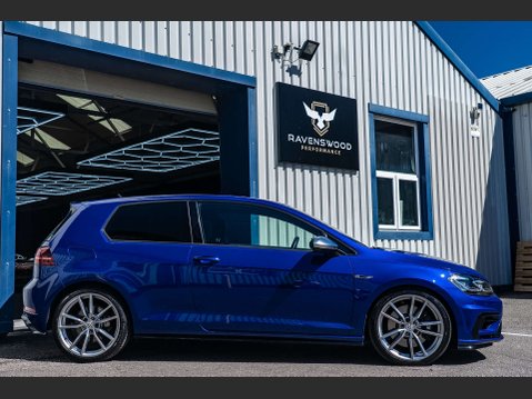 Volkswagen Golf 2.0 Golf R TSi 4Motion Semi-Auto 4WD 3dr 3