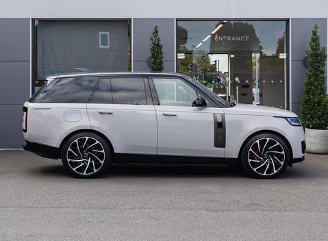 Land Rover Range Rover P510e SV 2
