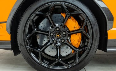 Lamborghini Urus Performante 31