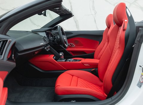 Audi R8 Spyder V10 Performance Quattro Edition 15