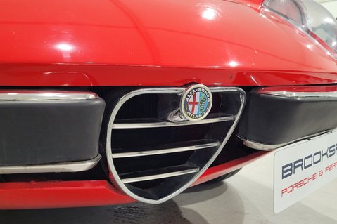 Alfa Romeo Spider 1750 VELOCE 21