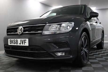 Volkswagen Tiguan SE NAV TSI 27