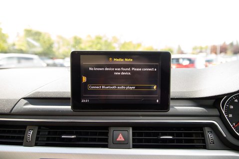 Audi A4 TFSI SE 24