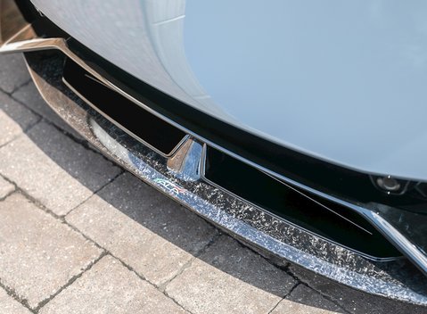 Lamborghini Huracan LP640-4 Performante 23