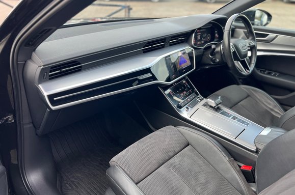 Audi A6 AVANT TDI QUATTRO S LINE AUTO 32