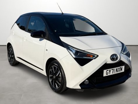 Toyota Aygo 1.0 VVT-i X-Trend TSS 5dr [Bi-tone]