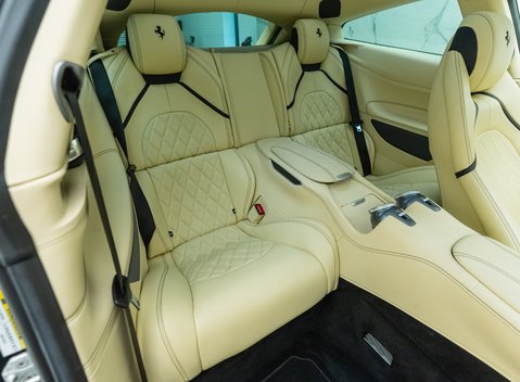 Ferrari GTC4 Lusso T 17