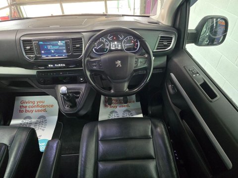 Peugeot Traveller 2.0 BlueHDi Allure Standard MPV MWB Euro 6 (s/s) 5dr (SNav) 33
