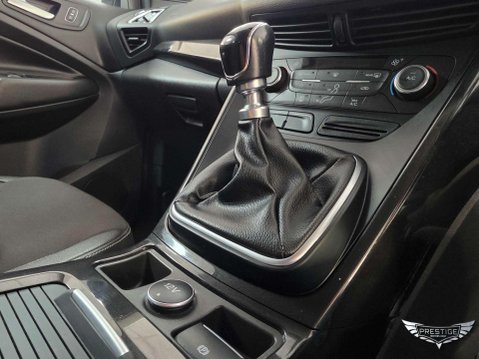 Ford Kuga 1.5T EcoBoost Titanium 2WD Euro 6 (s/s) 5dr 29