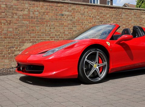 Ferrari 458 Spider 24