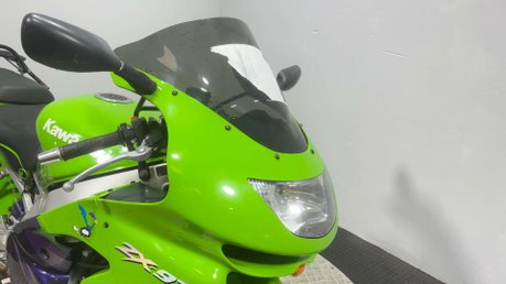 Kawasaki ZX ZX9R 1999 44K SPARES OR REPAIR PROJECT BIKE 900CC SUPER SPORT 14