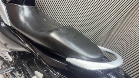 Suzuki Inazuma GW 2013 ONLY 12K NEW MOT WARRANTY 250CC COMMUTER BIKE 20