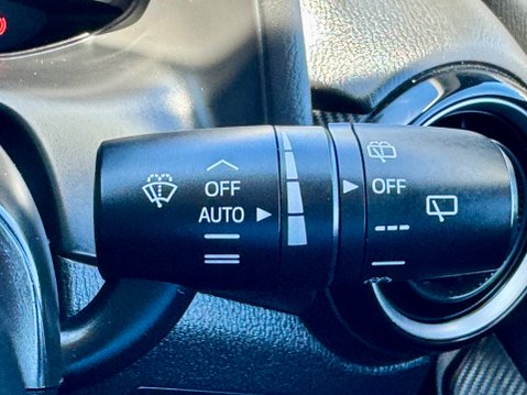 Mazda 2 SPORTS LAUNCH EDITION 24