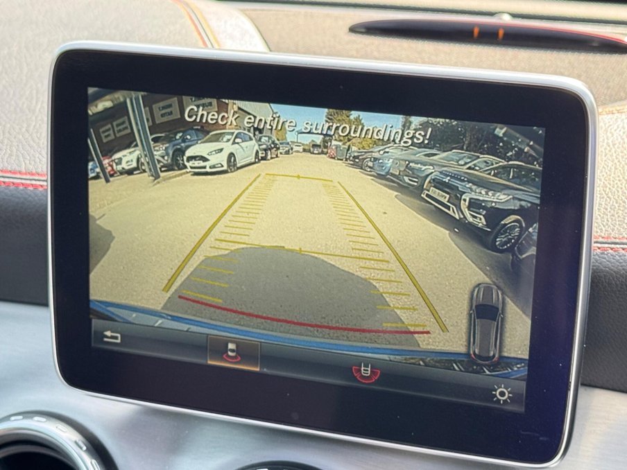 2015 Mercedes-Benz GLA — image 16