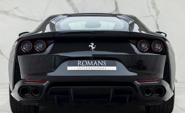 Ferrari 812 Superfast 5