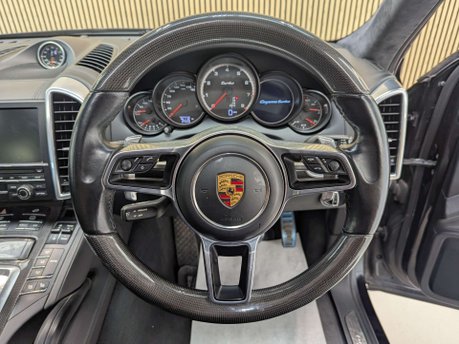 Porsche Cayenne 4.8 Cayenne V8 T Tiptronic S 4WD 5dr 70