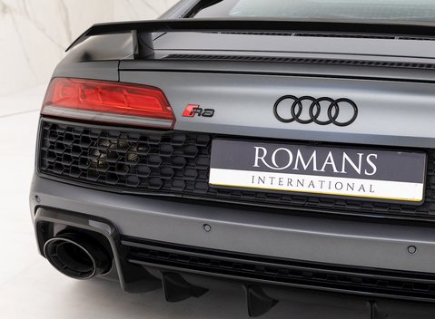 Audi R8 V10 Performance Carbon Black 18