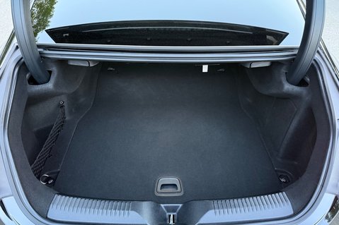 Mercedes-Benz CLS 400 D 4MATIC AMG LINE NIGHT EDITION PREMIUM PLUS 64