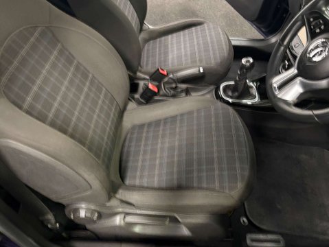 Vauxhall Adam GLAM 14