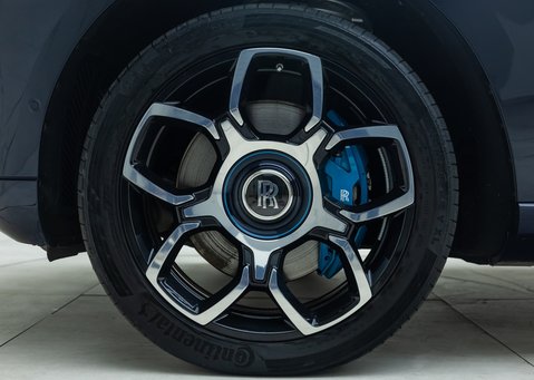 Rolls-Royce Cullinan BLACK BADGE 