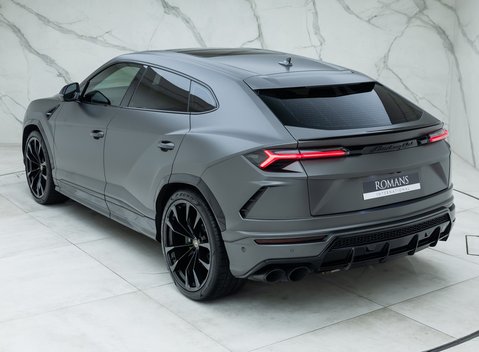 Lamborghini Urus 9