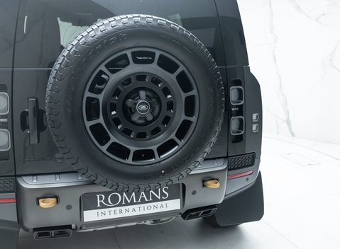 Land Rover Defender OCTA EDITION ONE 38