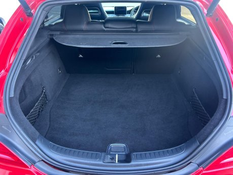 Mercedes-Benz CLA Class CLA220 CDI AMG SPORT 12