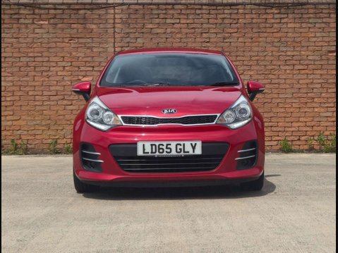 Kia Rio 1.4 Rio 3 ISG CRDi 5dr 3