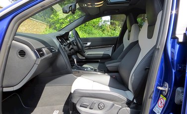 Audi RS6 Avant Plus 8