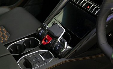 Lamborghini Urus 21