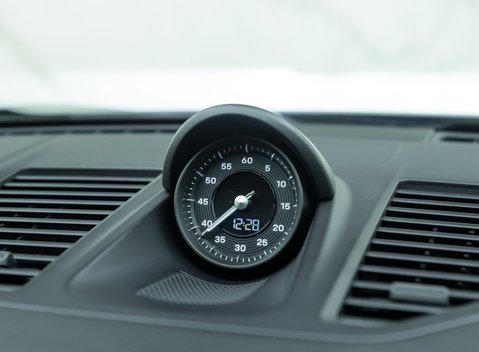 Porsche 911 Carrera S (992) 21