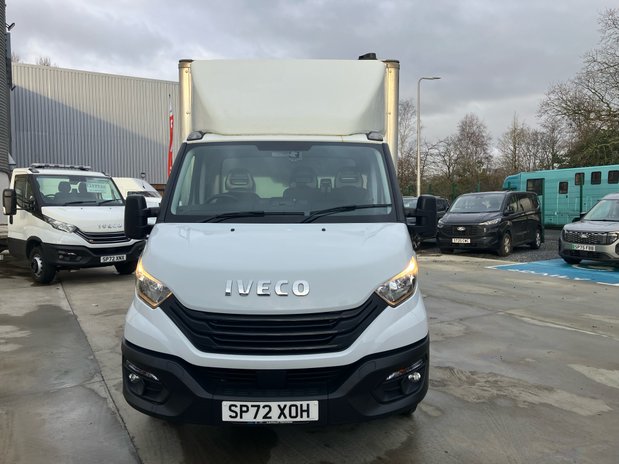 Iveco Daily Daily 35C14 2.3 3750 WB Business Luton Van 2