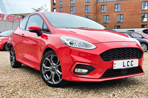 Ford Fiesta ST-LINE LOOK! 1 OWNER! 6 SERVICES.. APPLE CARPLAY.. STUNNING EXAMPLE 7