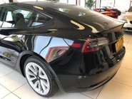 Tesla Model 3 LONG RANGE AWD 45,000m black vegan leather, 19 inch alloys 30