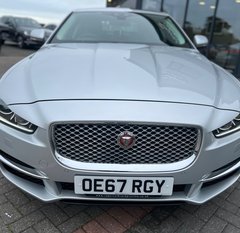 Jaguar XE 2.0 D PORTFOLIO AUTO 3