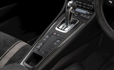 Porsche 911 GT3 (991.2) 20