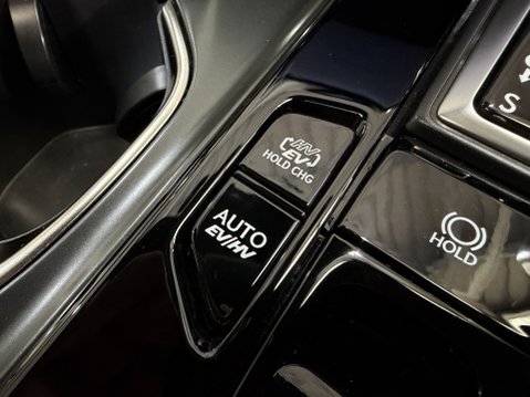 Lexus NX 450H PLUS TAKUMI Pan Roof + Mark Levinson Sound 40