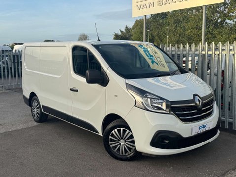Renault Trafic 2.0 dCi ENERGY 28 Business+ Panel Van 5dr Diesel Manual SWB Standard Roof E 26
