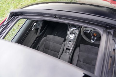 Porsche 911 CARRERA GTS PDK 16