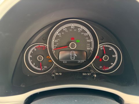 Volkswagen Beetle DESIGN TSI BLUEMOTION TECHNOLOGY DSG 49