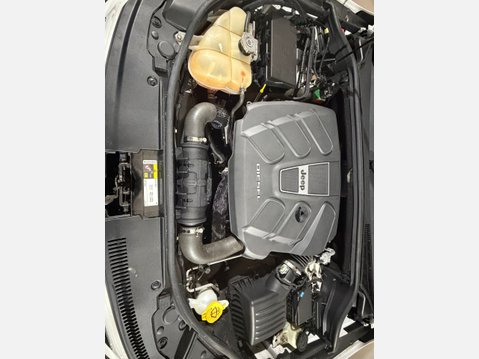 Jeep Grand Cherokee V6 CRD OVERLAND 20