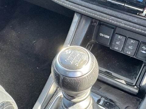 Toyota Auris 1.2 VVT-i Excel Euro 6 (s/s) 5dr 30